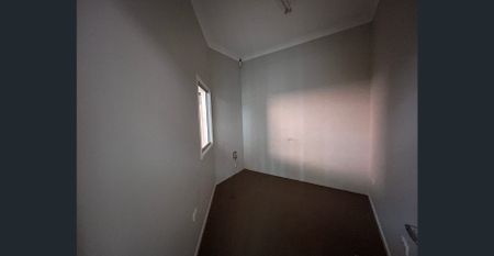 Modern 2-Bedroom Flat in the Heart of the CBD – Utilities Included! - Photo 4