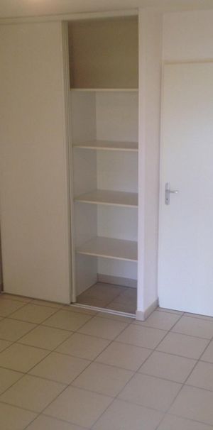 location Appartement T2 DE 41.23m² À VENISSIEUX - Photo 1