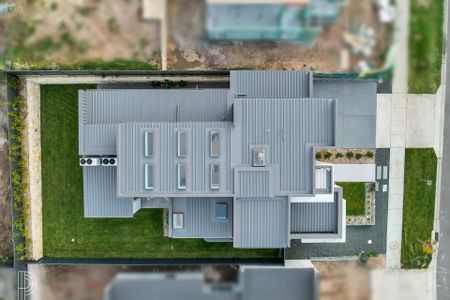 Architectural Masterpiece: - Photo 2