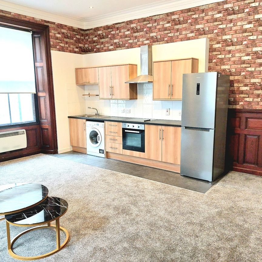 3 Bed Flat, Union Street, AB11 - Photo 1