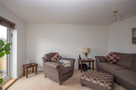 4 bedroom terraced house to rent - Photo 4