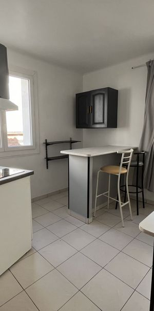 Location Appartement 1 pièce 15m² - Photo 1