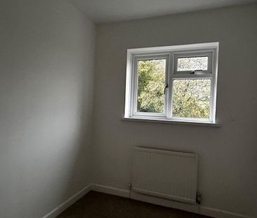 2 bedroom house to rent - Photo 2
