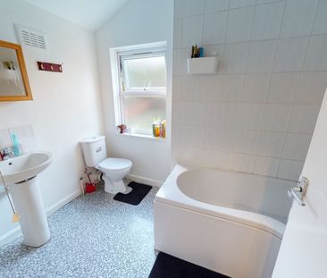 28 Winnie Road Selly Oak - Photo 5