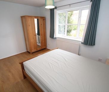 2 Bed Terraced House, Stonegate Crescent, LS7 - Photo 5