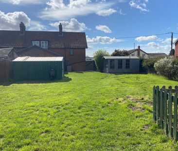 3 bedroom semi-detached house to rent - Photo 3