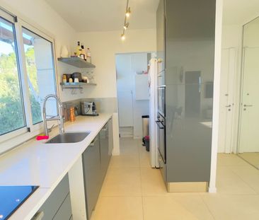 Location appartement 5 pièces, 93.00m², Cannes - Photo 5