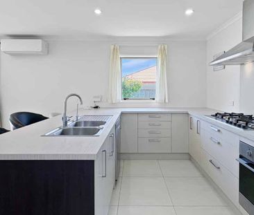 SPRINGVALE - 4 BEDROOMS - Photo 5