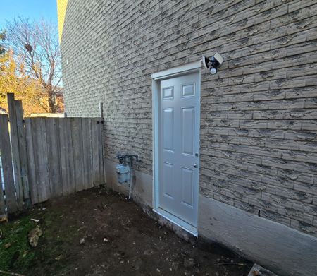 For Lease - 40 Delaney Crescent, Barrie, Ontario - Photo 3