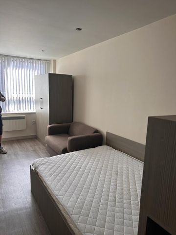 Studio to rent - Photo 5