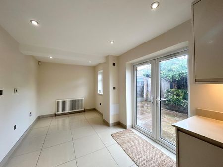 4 bedroom house to rent - Photo 2