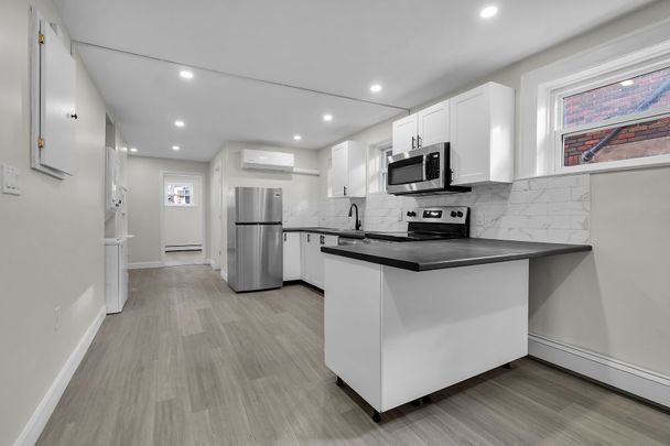 For Lease - 425 Mckenzie Avenue Unit# 2, London South, Ontario - Photo 1