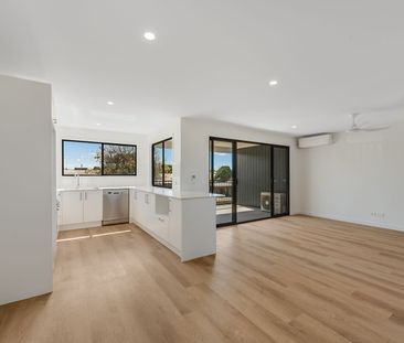 Newly Built Townhouse / Close To Public Transport - Photo 3