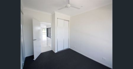 Class and style at your fingertips! - Photo 4