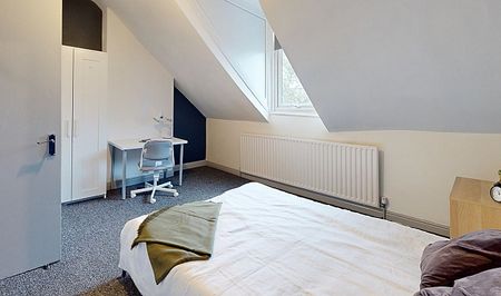 Modern 5-Bedroom Home on Ecclesall Road – Perfect for Students & Sharers - Photo 5