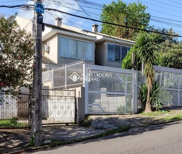 Casa com 3 quartos e 209m² para alugar em Jardim Sabará, Porto Alegre. - Photo 2