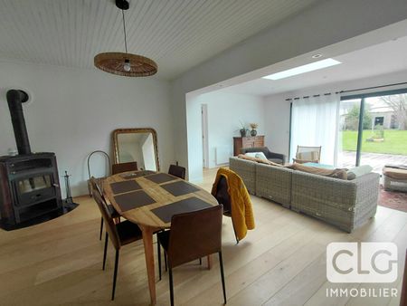 Location Maison 7 pièces 144m² - Photo 3