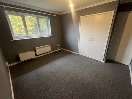 2 bedroom maisonette to rent - Photo 4