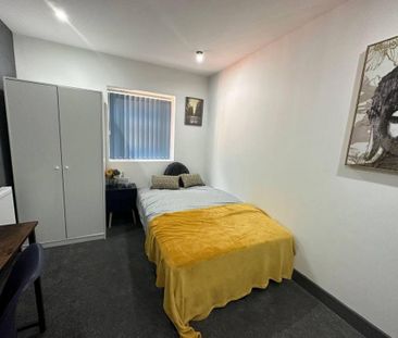 5 bedroom terraced house to rent - Photo 5