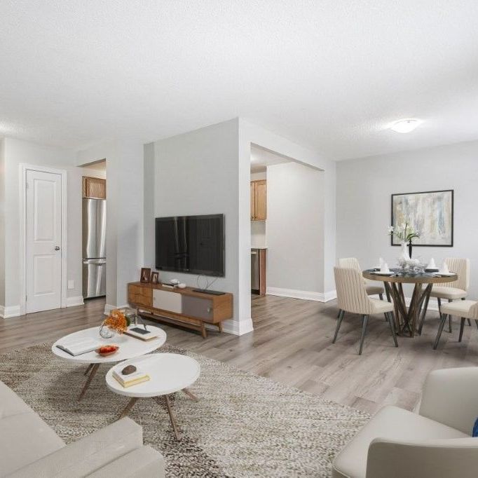 For Lease - 215 Mississauga Valley Boulevard Unit# 117, Mississauga, Ontario - Photo 1