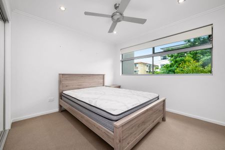 7/24 Haig Street, Coorparoo. - Photo 3