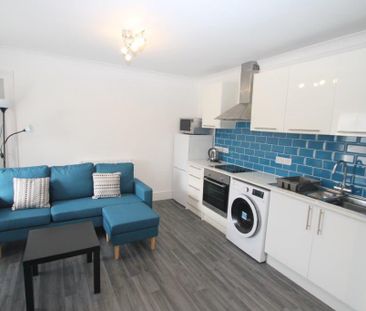 2 Bedroom | Flat 4, 18 Seaton Avenue, PL4 6QJ - Photo 6