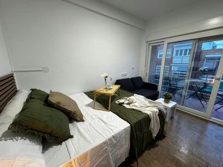 Calle de Sambara, Madrid, Community of Madrid 28027 - Photo 4