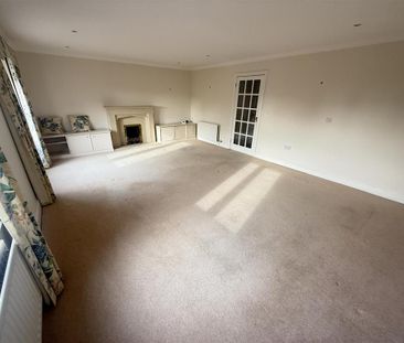 3 bedroom detached house to rent - Photo 3