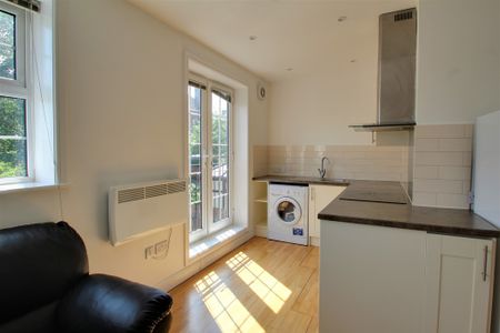 1 bed apartment to rent in Scott Street, Leicester, LE2 - Photo 2