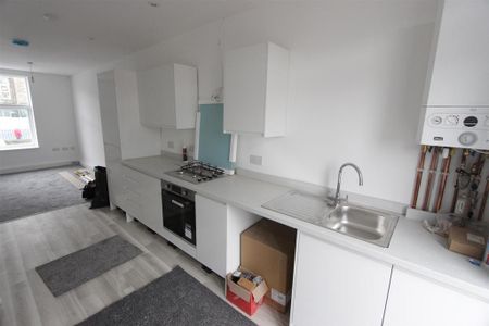 1 bedroom duplex to rent - Photo 3