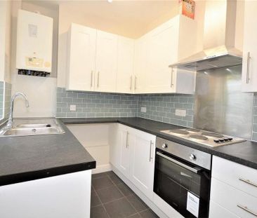 5 bedroom terraced house to rent - Photo 3