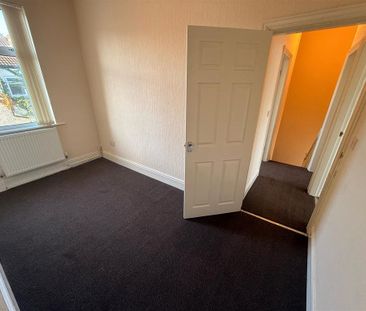 4 bedroom terraced house to rent - Photo 1