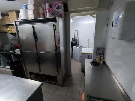 Sevilla, Andalusia 41012 - Photo 3