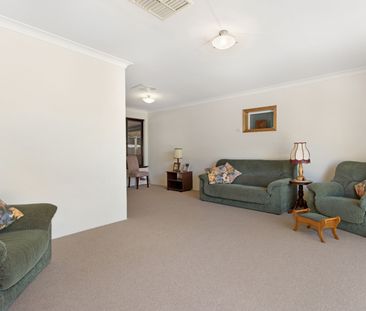 Spacious 3 Bedroom Home in Rockingham - Photo 3