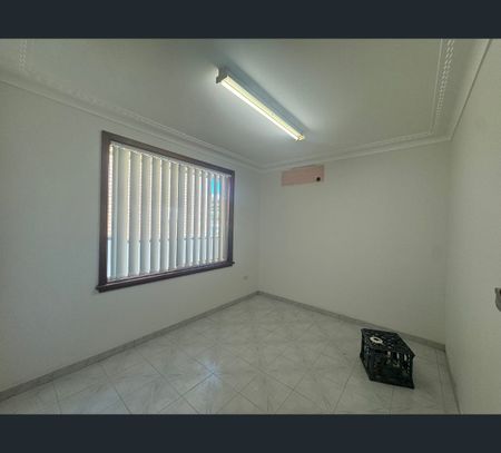 31 Carey Street, Bass Hill, NSW 2197 - Photo 5