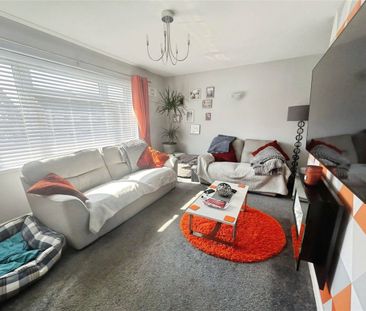 Newman Avenue, Wolverhampton, West Midlands, WV4 - Photo 1