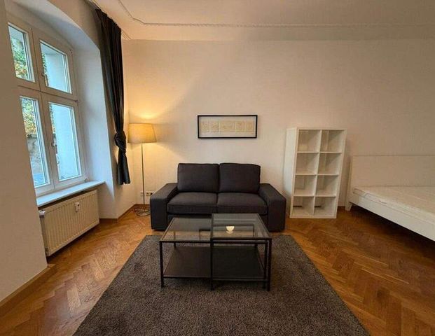 BESICHTIGUNG: 29.10.25 um 17 Uhr: Sorauer Str. 3: 1-Zi. möbliert unbefristet per SOFORT VERFÜGBAR - Photo 1