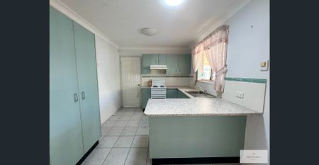 Neat & Tidy Easy-Care Home - Photo 4