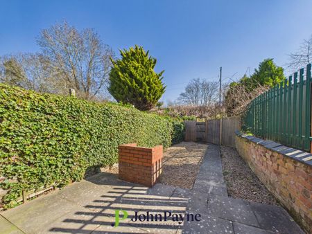 2 bedroom terraced house to rent - Photo 4