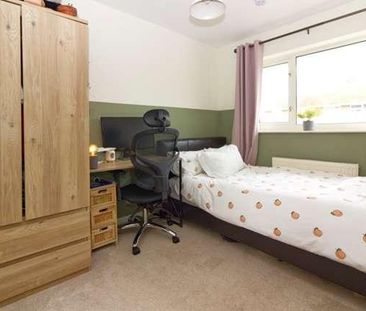 Old Stratford - Outstanding Bedroom Semi Set In Prime Location, MK19 - Photo 3