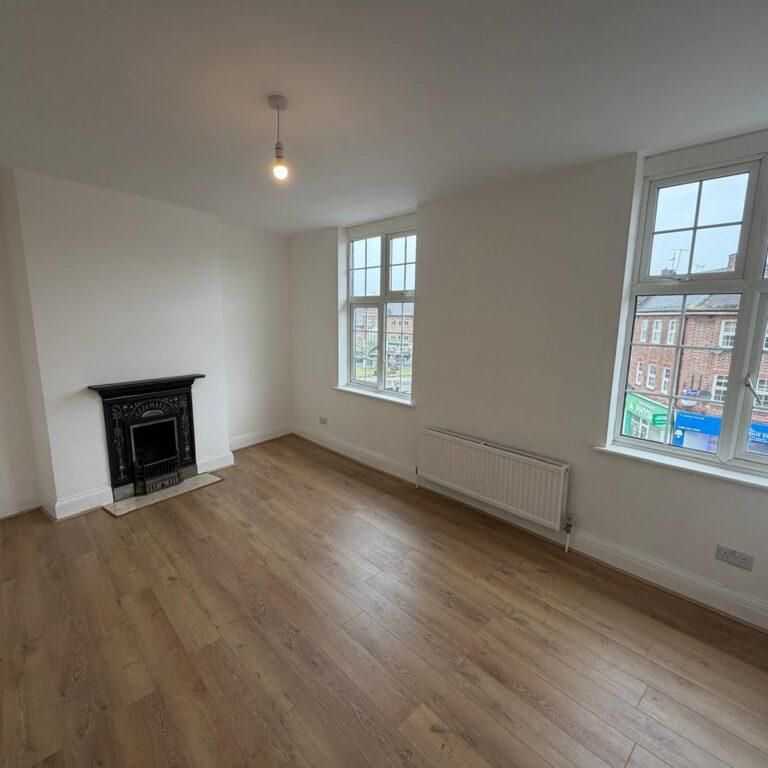 2 bedroom flat to rent - Photo 1