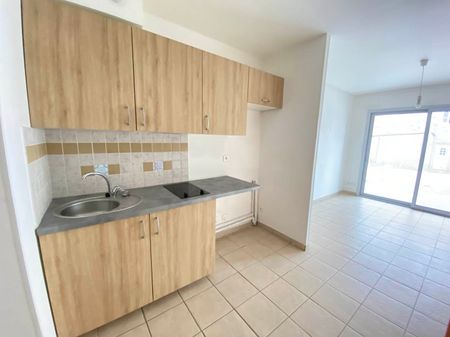 Location Appartement 3 pièces 44m² - Photo 2