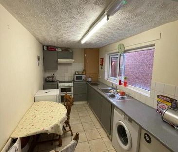 45 St Albans Gardens, Belfast, BT9 5DR - Photo 6