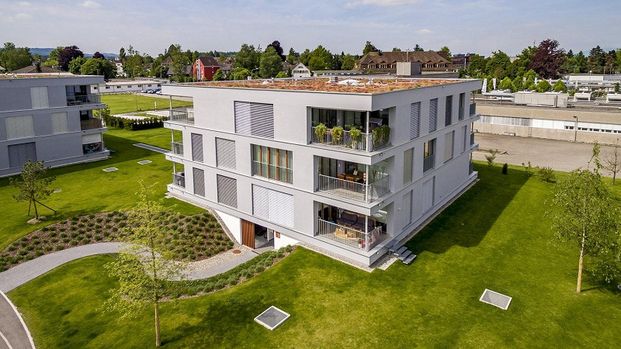 Hochwertige 3.5-Zimmerwohnung im EG - Foto 1