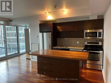 914 - 324 LAURIER AVENUE W - Photo 5