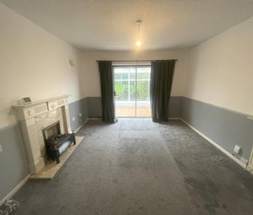 3 bedroom detached bungalow to rent - Photo 1