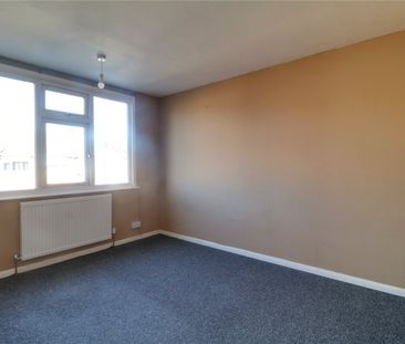 Pasture Road South, Barton-upon-Humber, Lincolnshire, DN18 5RA - Photo 4