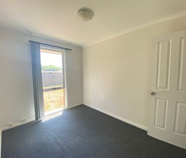 Comfort, Space & Everyday Convenience! - Photo 5