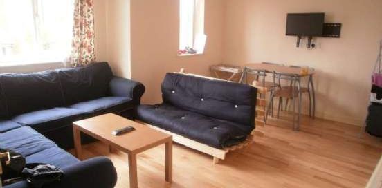 1 bedroom property to rent in Dagenham - Photo 2