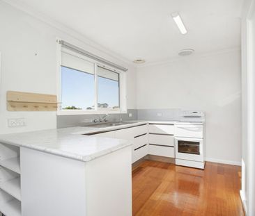 North Facing Modern Comfort - Photo 4